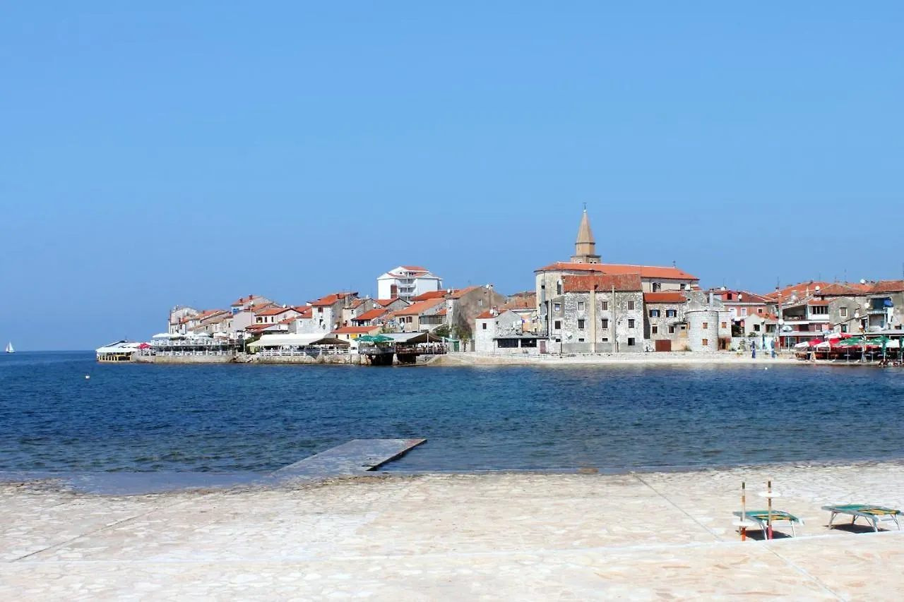Apartments With A Parking Space Umag - 2539