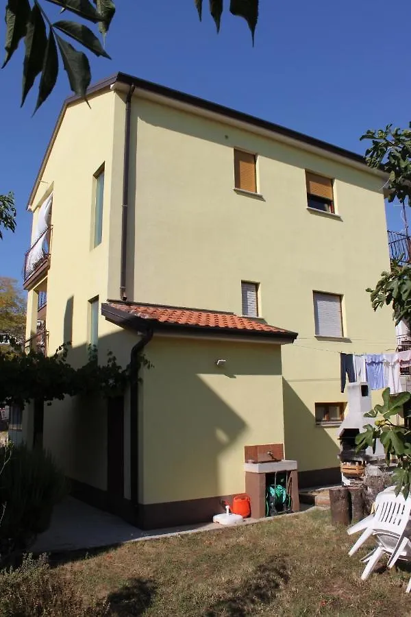 Apartments With A Parking Space Umag - 2539