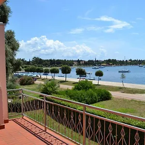  Apartment Lungomare